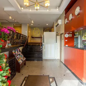 2* Hotel Flushing